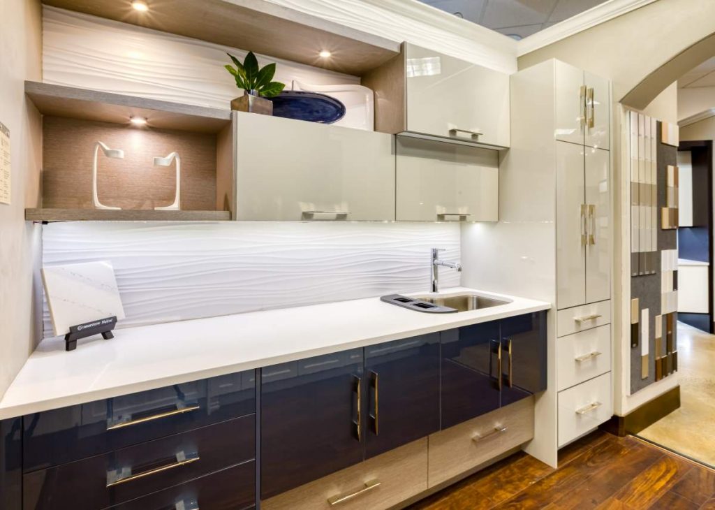 Kitchen with custom cabinets featuring a modern design, perfect for kitchen remodeling in Colorado.